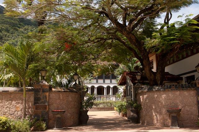 Hotel Chateau St Cloud La Digue Exterior foto